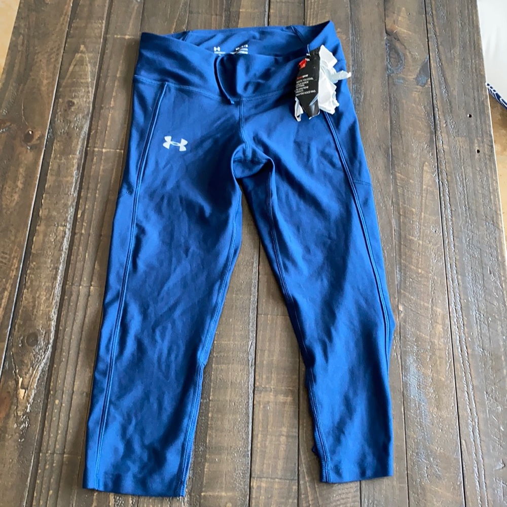 Navy crop leggings